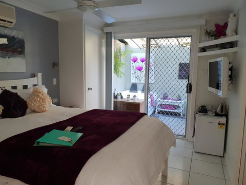 Nelson Bay Bed & Breakfast - Accommodation Rockhampton 2