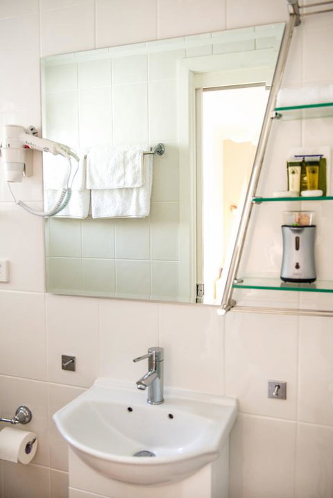 Nelson Bay Bed & Breakfast - Accommodation Rockhampton 27