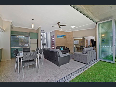 Crescent Head Spa Villa - Accommodation Rockhampton 9