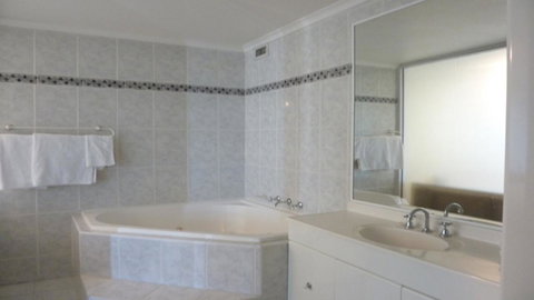 Darling Harbor Apartment - Accommodation Rockhampton 3