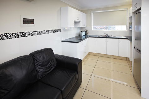 Jesmond Executive Villas - Accommodation Rockhampton 29