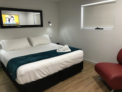 Jesmond Executive Villas - Accommodation Rockhampton 5