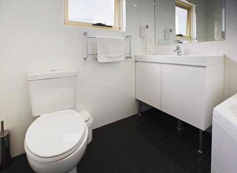 Jesmond Executive Villas - Accommodation Rockhampton 27