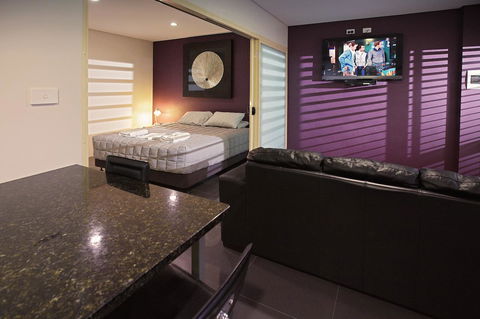 Jesmond Executive Villas - Accommodation Rockhampton 28