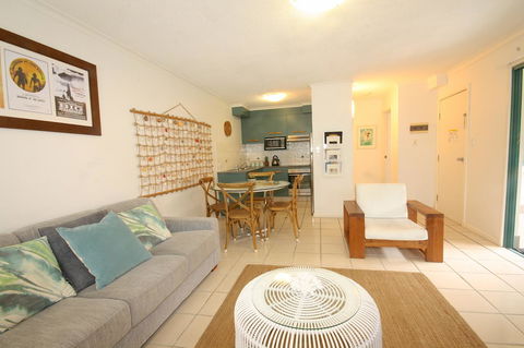 Cossies By The Sea - Accommodation Rockhampton 3