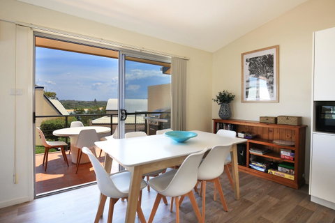 The Cove At Culburra - Direct Access To Beach - Accommodation Rockhampton 2
