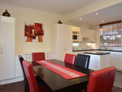 Villa Executive 2br Cypress DS Located Within Cypress Lakes Resort - Accommodation Rockhampton 6