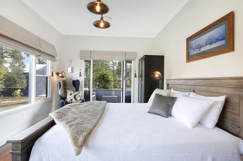 Romanz In The Valley (Luxury B&B) - Accommodation Rockhampton 3