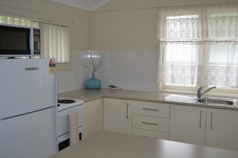 Sundial Holiday Units - Accommodation Rockhampton 31