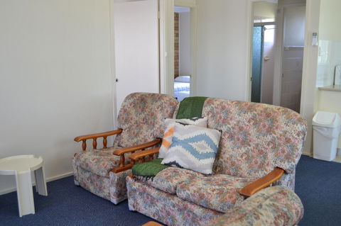 Sundial Holiday Units - Accommodation Rockhampton 40