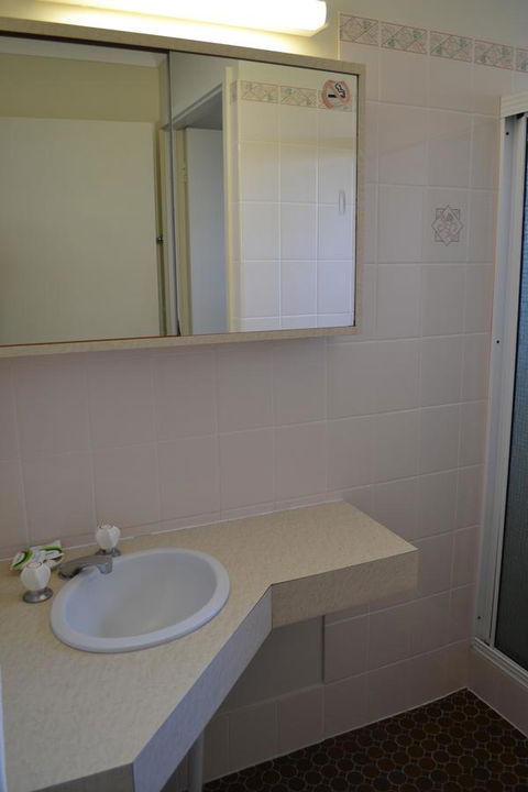 Sundial Holiday Units - Accommodation Rockhampton 28
