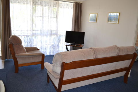 Sundial Holiday Units - Accommodation Rockhampton 16