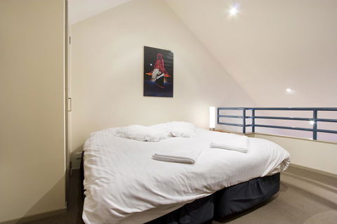 Lantern 1 Bedroom Balcony With Panoramic View - Accommodation Rockhampton 34
