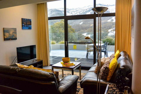 Lantern 1 Bedroom Balcony With Panoramic View - Accommodation Rockhampton 5