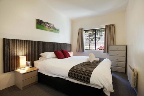 Lantern 1 Bedroom Balcony With Panoramic View - Accommodation Rockhampton 33