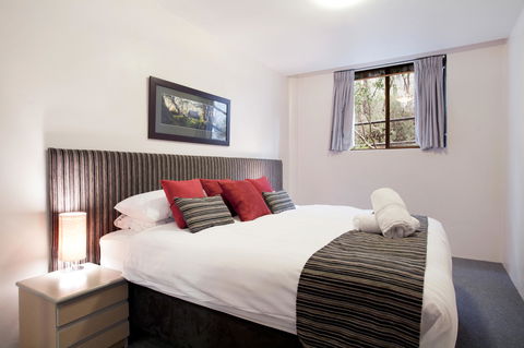 Lantern 1 Bedroom Balcony With Panoramic View - Accommodation Rockhampton 11