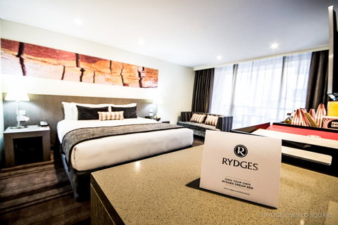 Rydges World Square - Accommodation Rockhampton 1