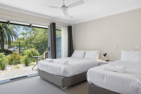 The Park Hotel Motel, Suffolk Park - Accommodation Rockhampton 7