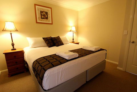 Colonial Court Villas - Accommodation Rockhampton 24