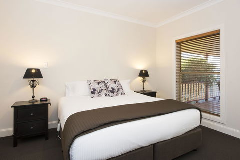 Colonial Court Villas - Accommodation Rockhampton 13
