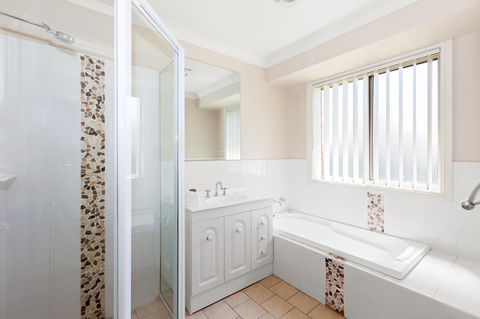 Colonial Court Villas - Accommodation Rockhampton 18