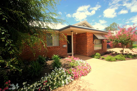 Colonial Court Villas - Accommodation Rockhampton 21
