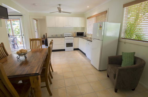 The Palms At Avoca - Accommodation Rockhampton 3