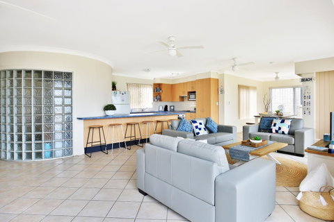 The Rotunda, Gerroa - Accommodation Rockhampton 9