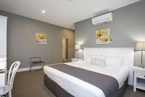 CH Boutique Hotel & Apartments, Ascend Hotel Collection - Accommodation Rockhampton 24