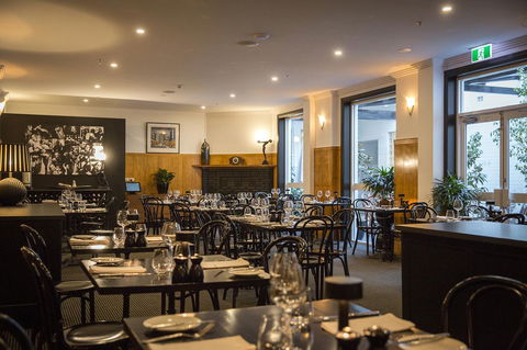 CH Boutique Hotel & Apartments, Ascend Hotel Collection - Accommodation Rockhampton 28