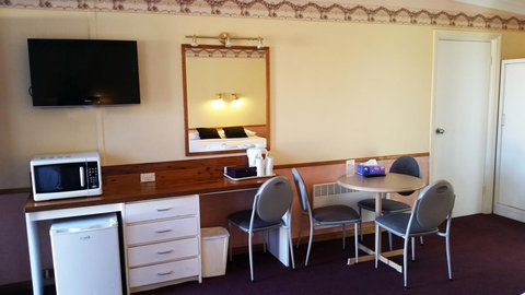 Echo Point Discovery Motel - Accommodation Rockhampton 3