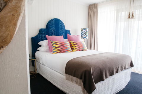 The Lord Byron - Accommodation Rockhampton 1