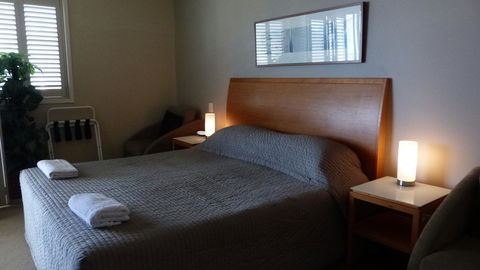 SaltBeach2302 - Accommodation Rockhampton 6