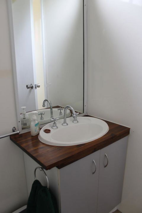 Little Gem - Accommodation Rockhampton 11