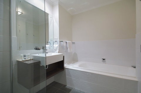 Macquarie Waters Boutique Apartment Hotel - Accommodation Rockhampton 20