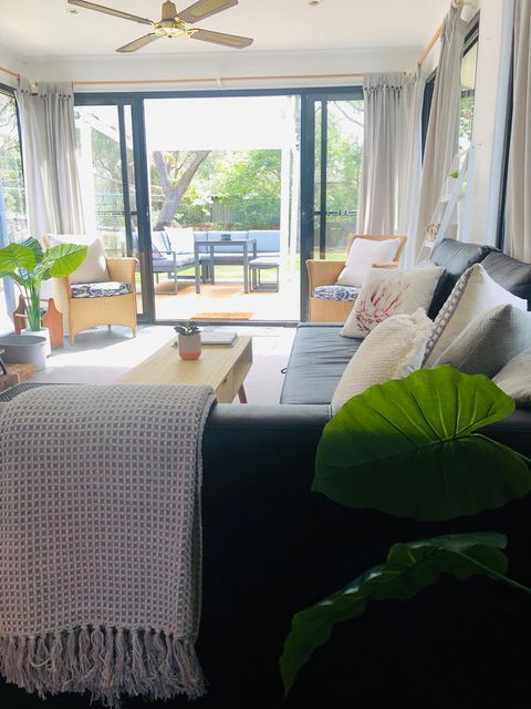 Little Blue Beach House - Accommodation Rockhampton 14