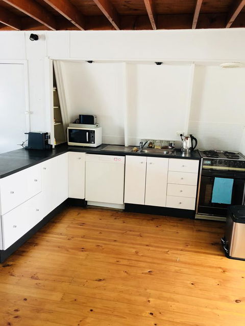 Little Blue Beach House - Accommodation Rockhampton 11