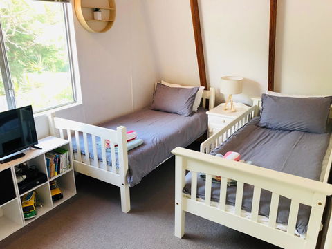 Little Blue Beach House - Accommodation Rockhampton 5