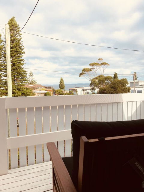 Little Blue Beach House - Accommodation Rockhampton 0