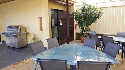 Great Escape Lofts - Accommodation Rockhampton 6