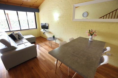 Great Escape Lofts - Accommodation Rockhampton 24