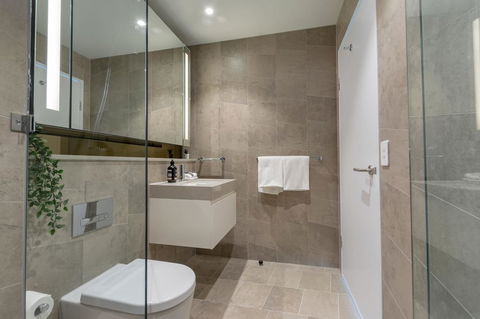 High Rise Apt In Heart Of Sydney Wt Harbour View - Accommodation Rockhampton 15