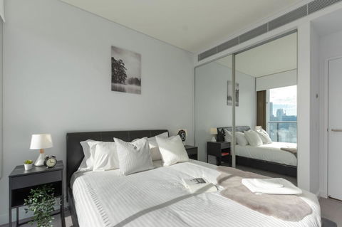 High Rise Apt In Heart Of Sydney Wt Harbour View - Accommodation Rockhampton 7