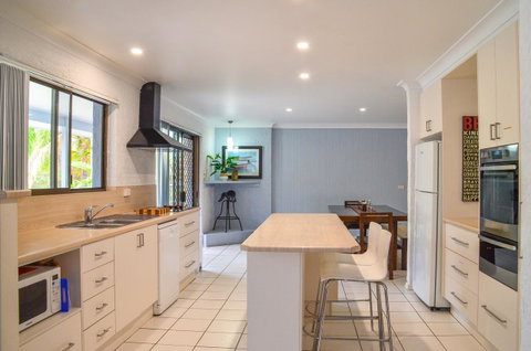 Yigala House - Accommodation Rockhampton 12