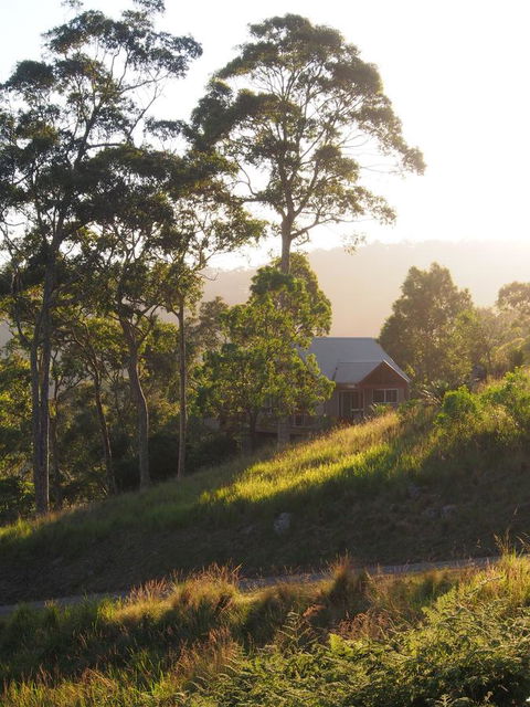Bundle Hill Cottages - Accommodation Rockhampton 0