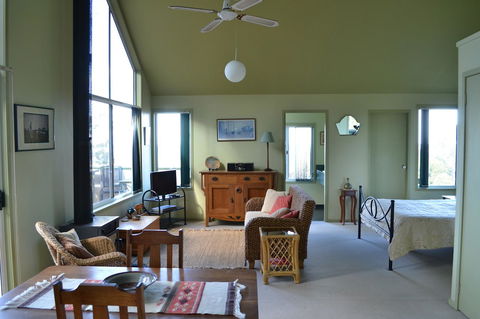 Bundle Hill Cottages - Accommodation Rockhampton 44