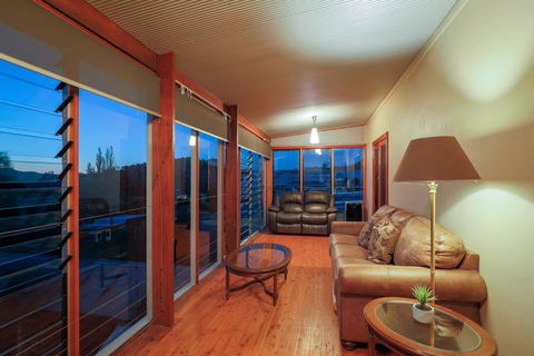 Jenkins Street Guesthouse - Accommodation Rockhampton 9