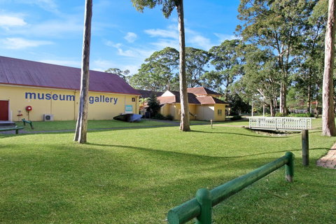 Huskisson Holiday Motel Cabins - Accommodation Rockhampton 9