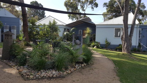 Huskisson Holiday Motel Cabins - Accommodation Rockhampton 33