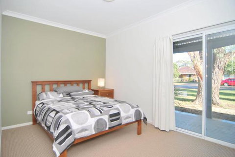 Huskisson Holiday Motel Cabins - Accommodation Rockhampton 30